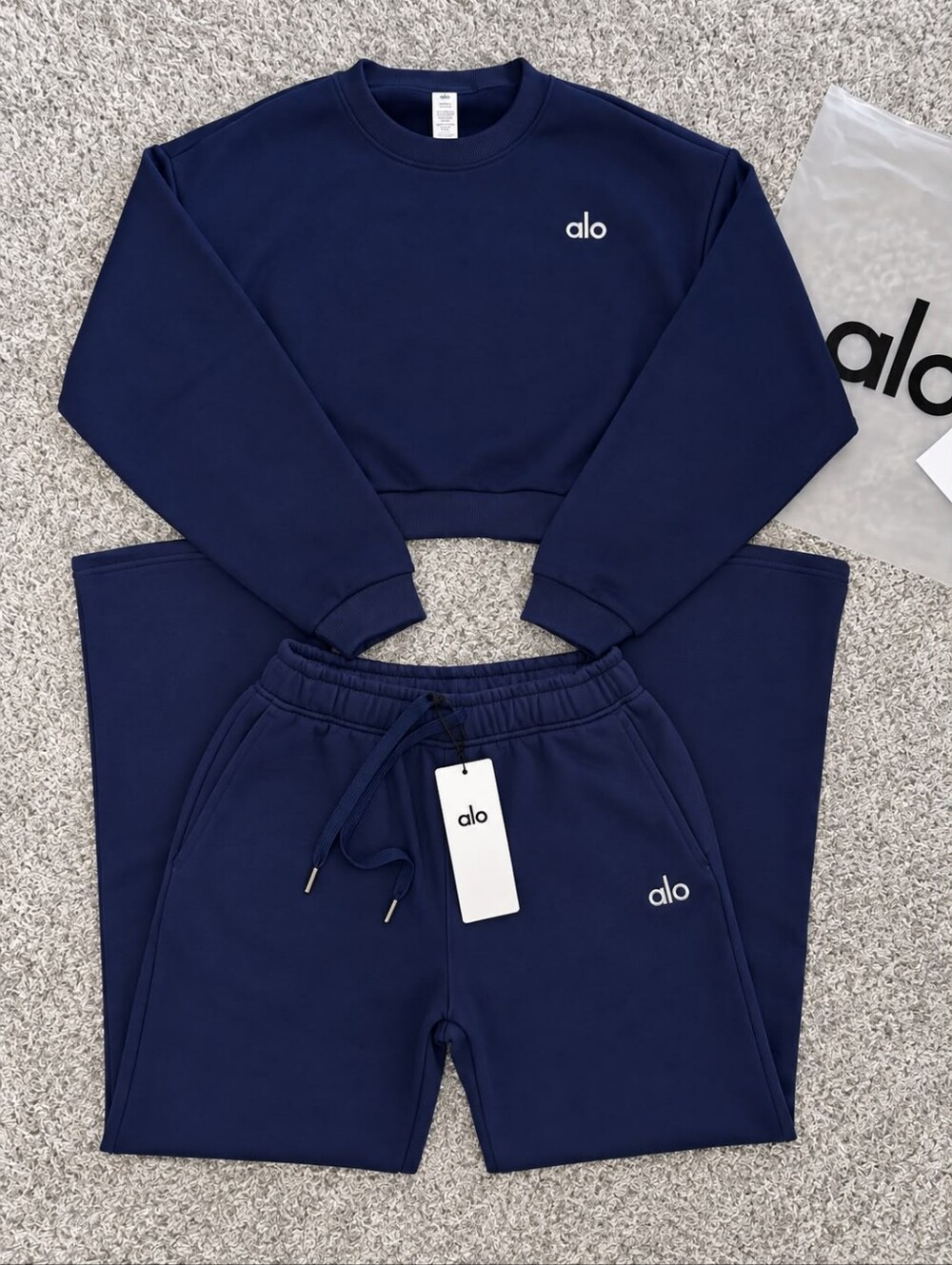 Alo Yoga Navy Blue Sweatpants Jogger Pants Size S